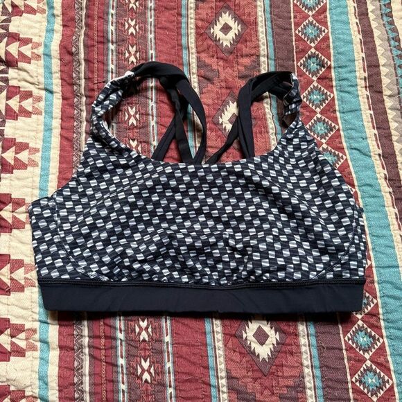 Lululemon Athletica Sports bra size 10 - Picture 1 of 5
